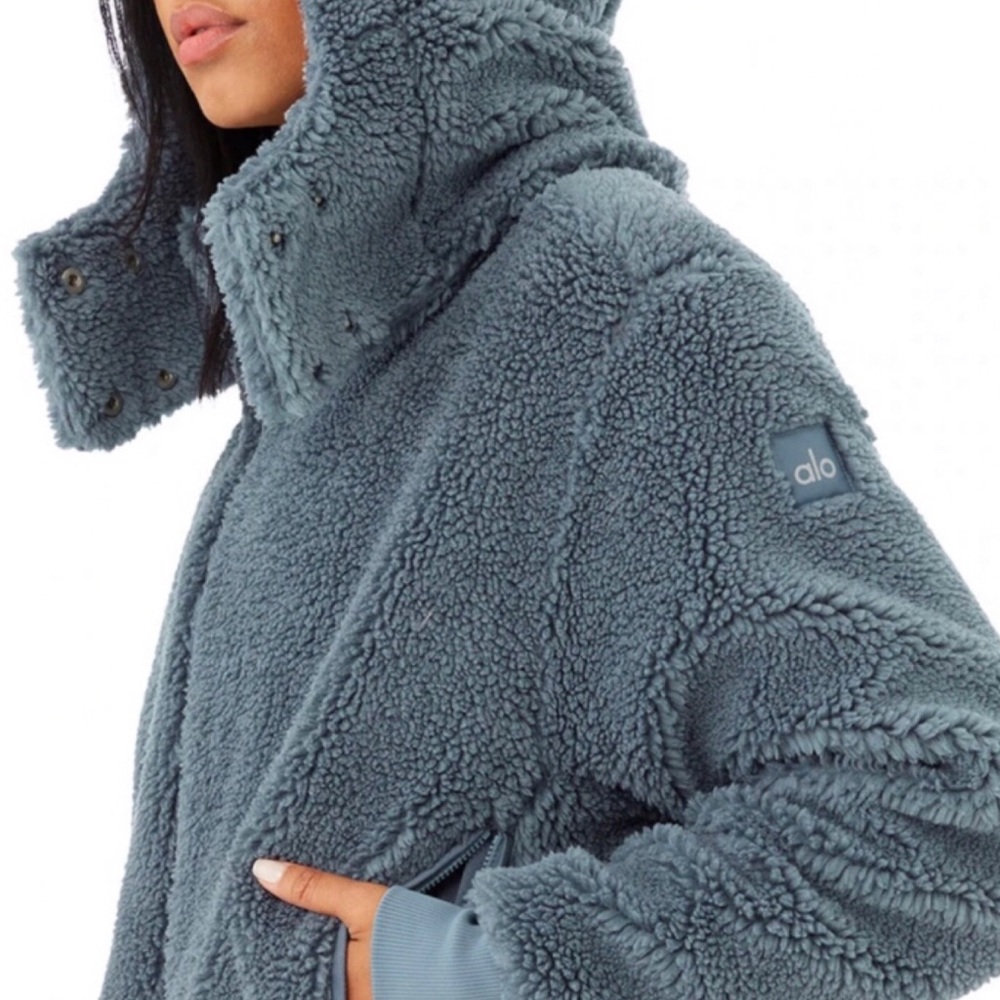 Alo Yoga Foxy Sherpa Jacket Steel Blue M - Picture 12 of 14